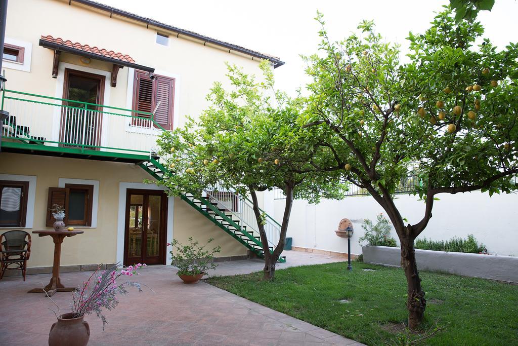 B&B La Chora Di Paestum Ruang foto