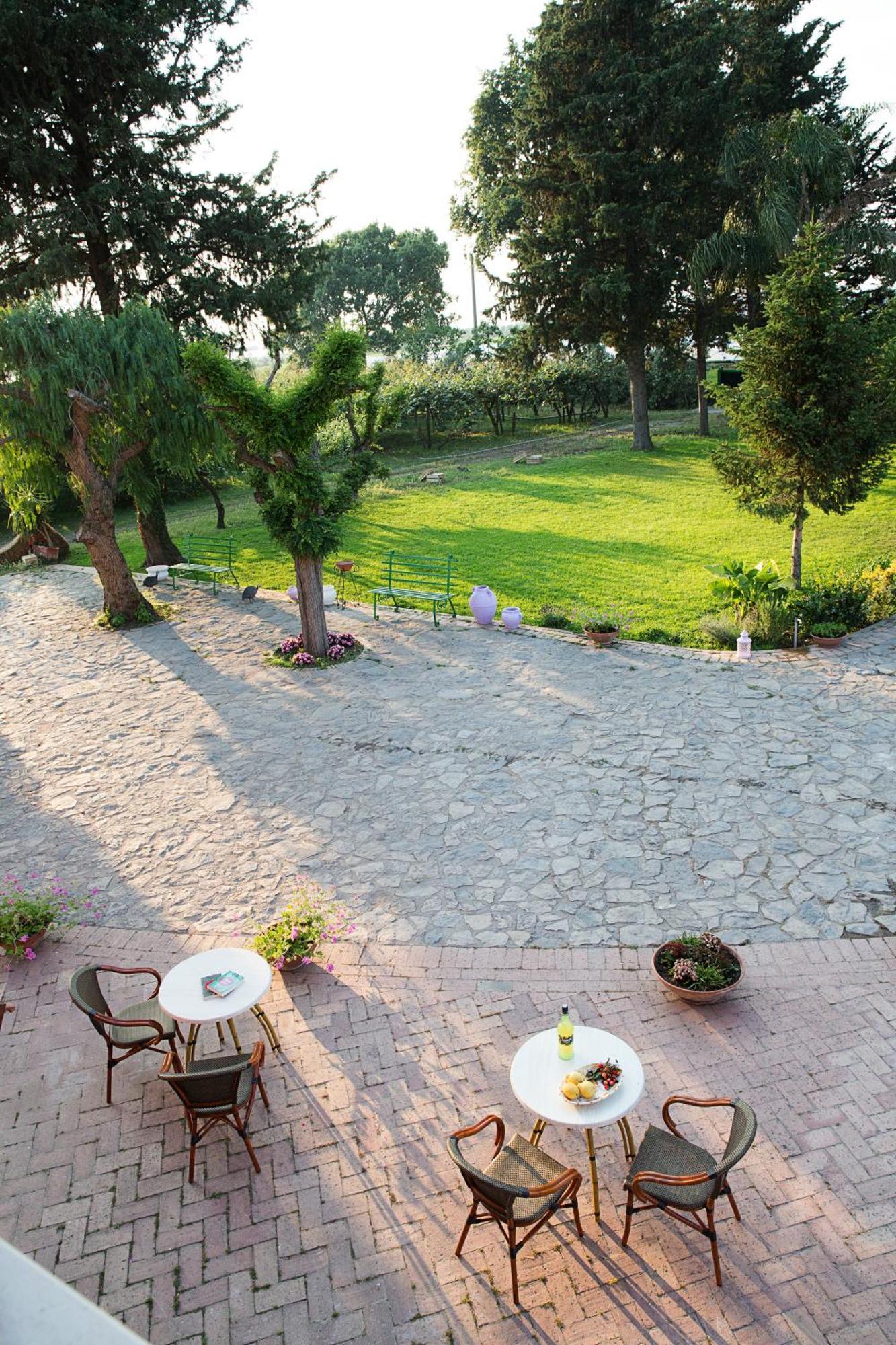 B&B La Chora Di Paestum Bagian luar foto